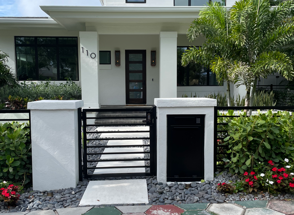 Residential locking mailbox